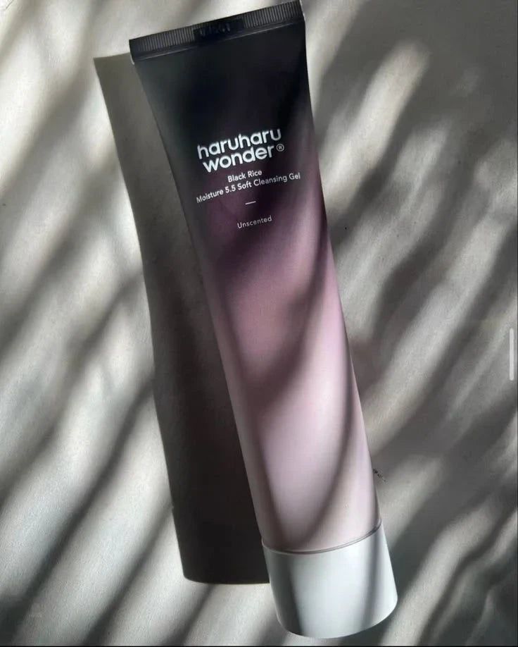Haruharu Wonder Black Rice Moisture 5.5 Soft Cleansing Gel - Gentle Low pH Face Wash