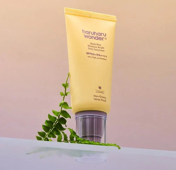 Haruharu Wonder Black Rice Moisture Airyfit Sunscreen SPF50+ PA++++ - Lightweight Velvet Finish