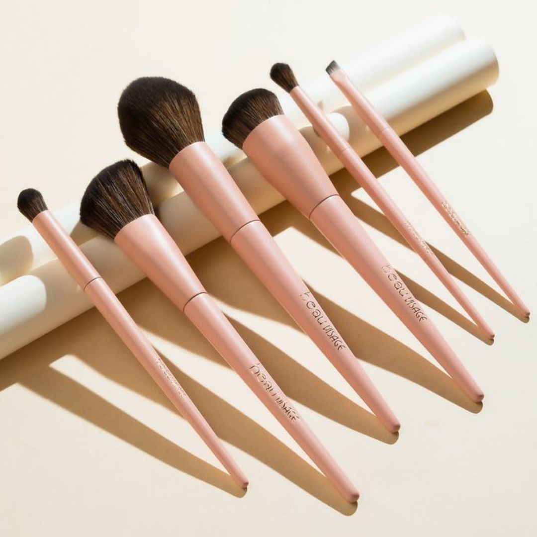 Premium Silicone Makeup Brush for Face Masks & Liquid Foundations - Hygienic, Easy-to-Clean Beauty Applicator