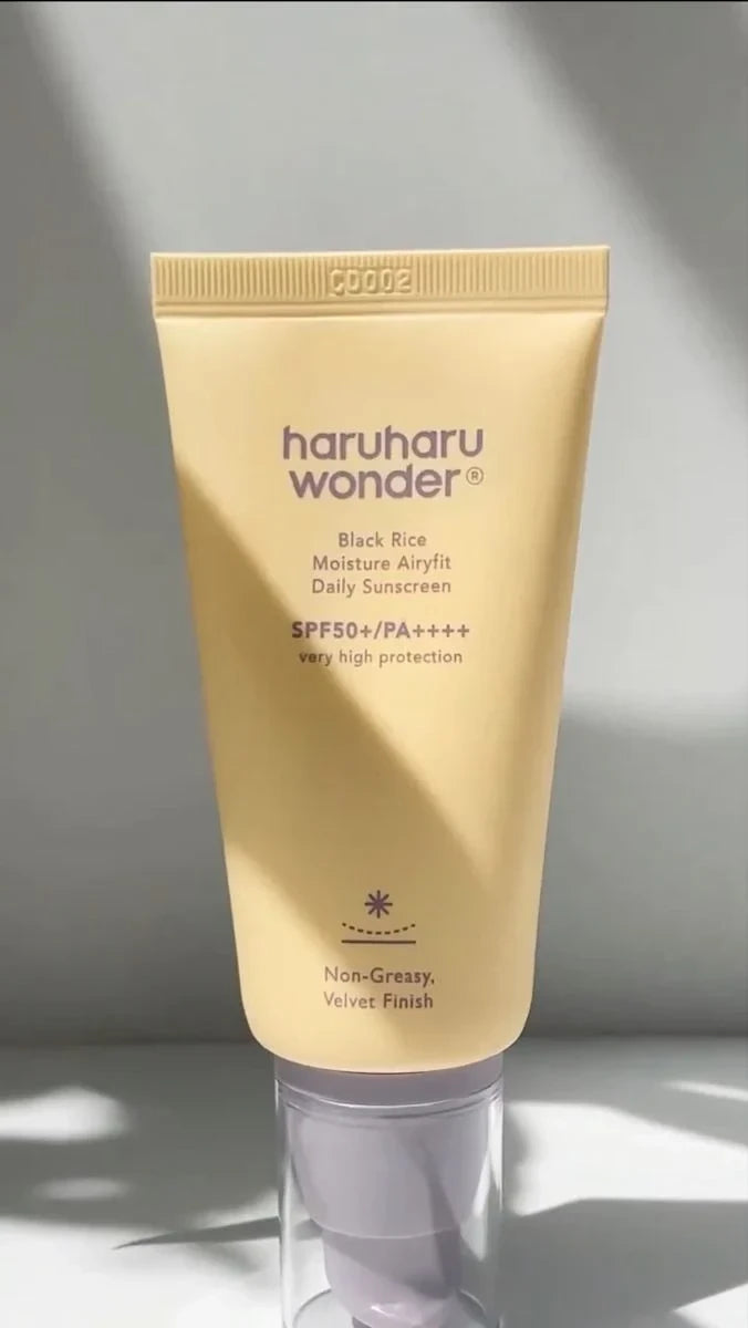 Haruharu Wonder Black Rice Moisture Airyfit Sunscreen SPF50+ PA++++ - Lightweight Velvet Finish
