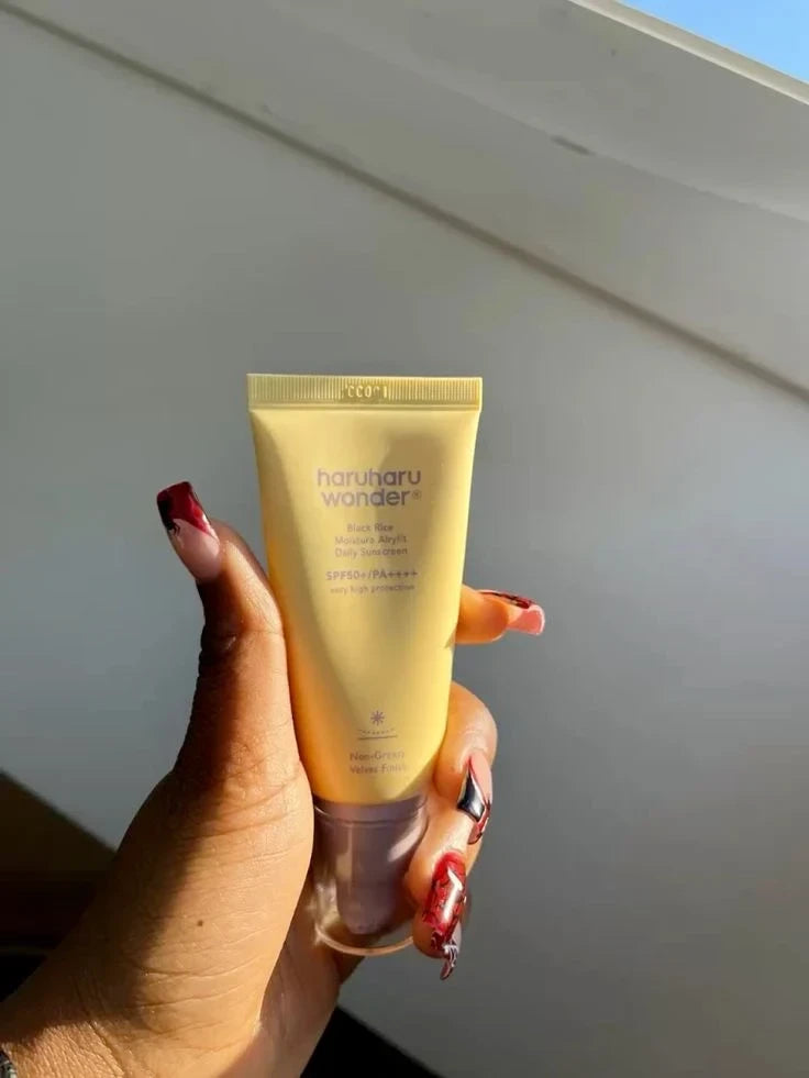 Haruharu Wonder Black Rice Moisture Airyfit Sunscreen SPF50+ PA++++ - Lightweight Velvet Finish