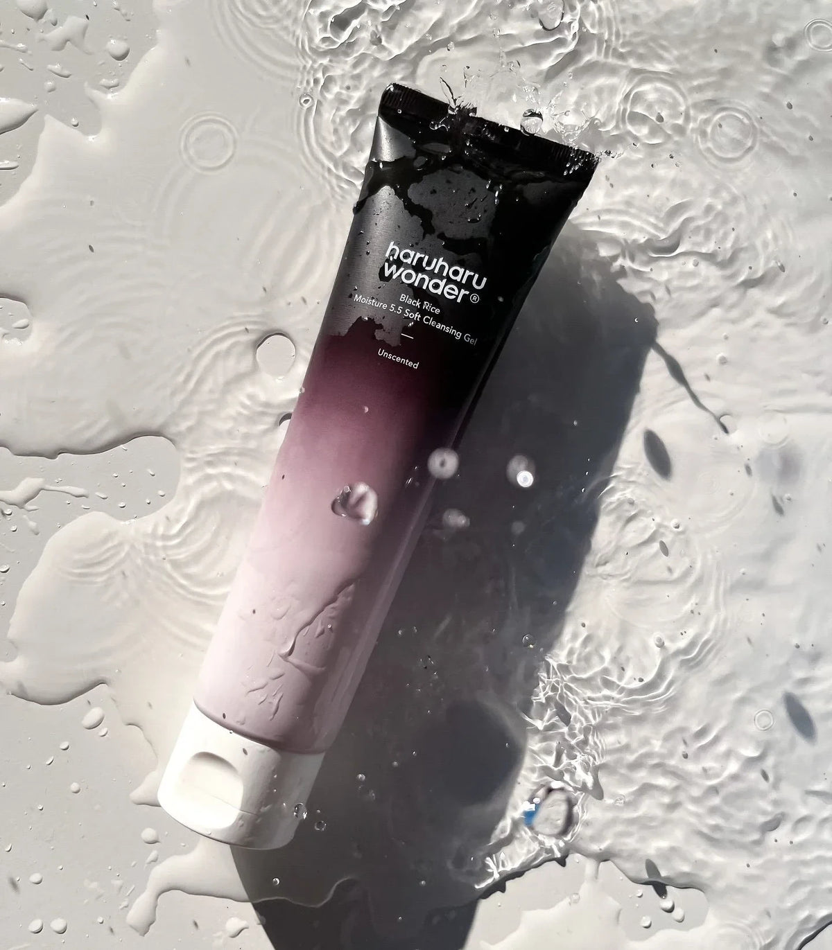 Haruharu Wonder Black Rice Moisture 5.5 Soft Cleansing Gel - Gentle Low pH Face Wash